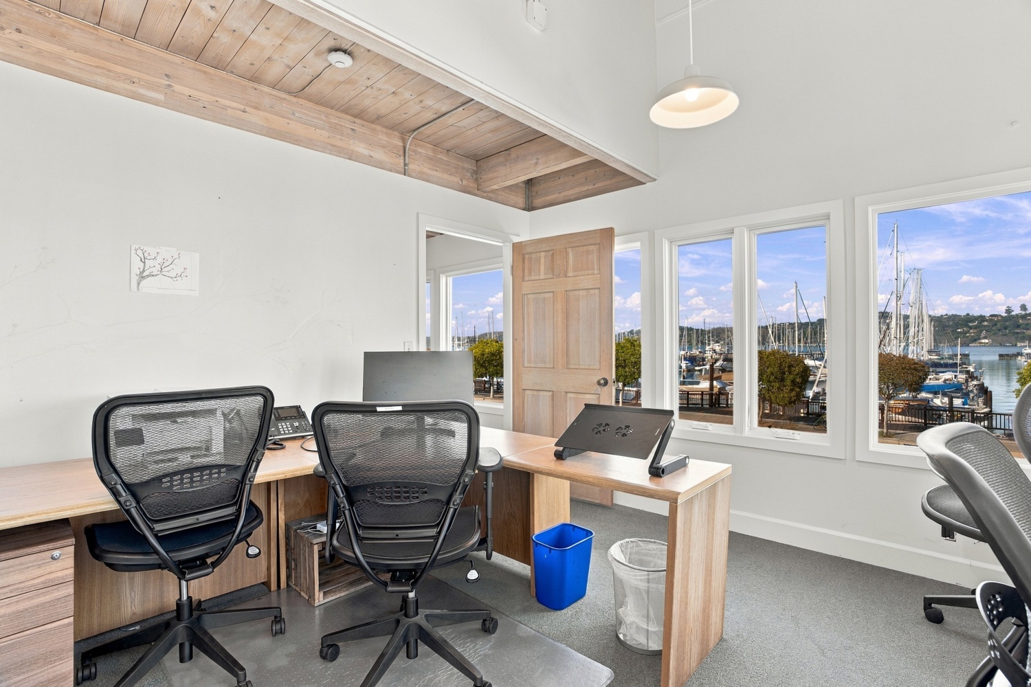 900 Bridgeway
